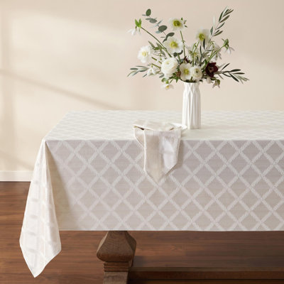 Lenox Laurel Leaf Damask Tablecloth