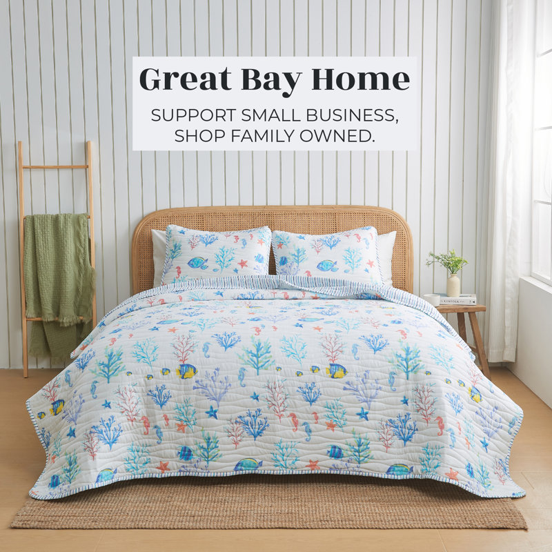 Twin Blue Microfiber Coastal Reversible Quilt Set