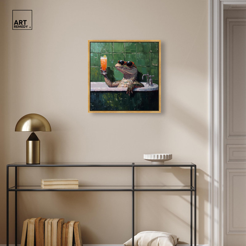 «Cocktail Croc I», art sur toile tendance par Art Remedy, H 21 po x l 21 po, Cadre flottant doré