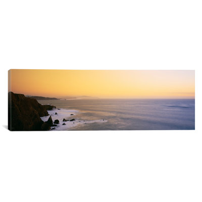 «Rock Formations in the Sea Pacific Ocean, San Francisco, California», reproduction de photo sur toile