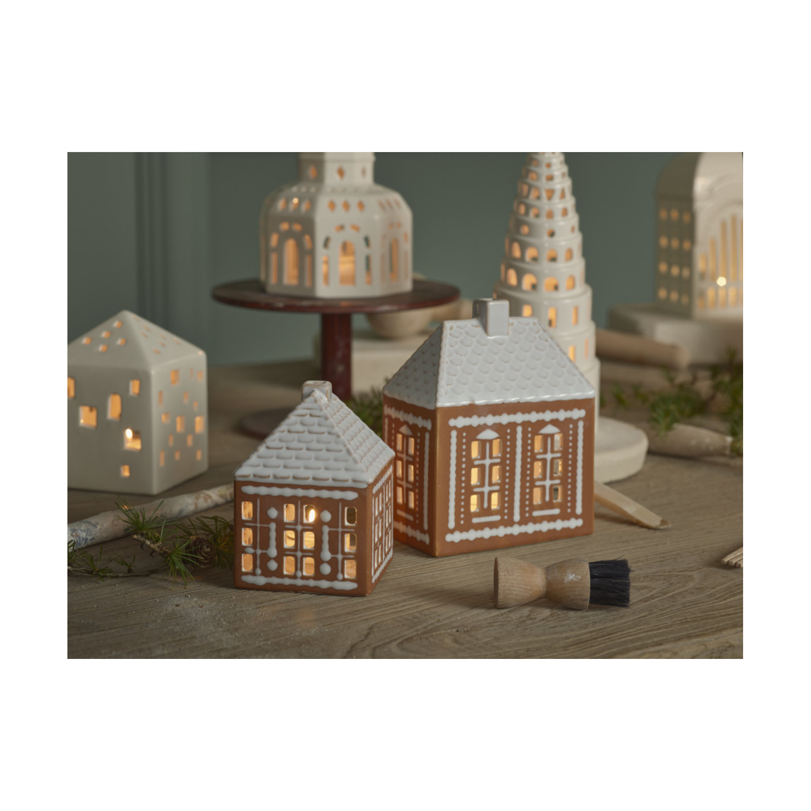Gingerbread 6.1" Stoneware Tabletop Lantern