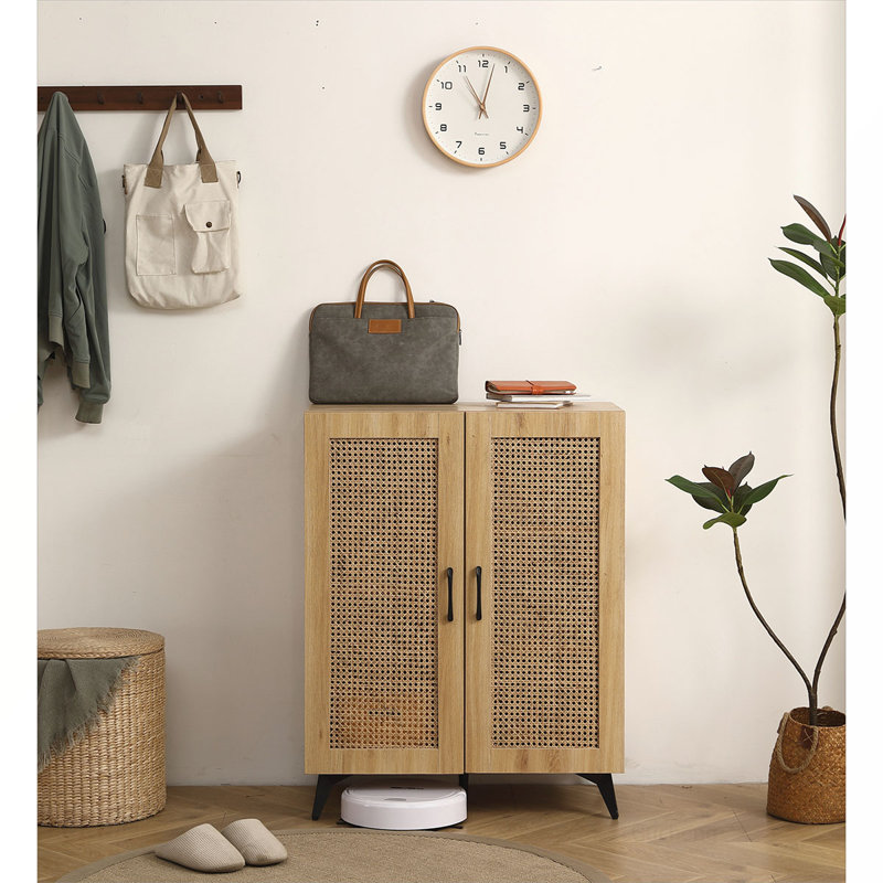 Armoire à chaussures à double porte en rotin durable pour une vie organisée