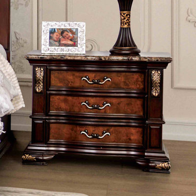 Table de chevet style traditionnel 1pc fritté dessus de pierre port USB or sculpté détails tiroirs queue d'aronde anglais chambre à coucher meubles