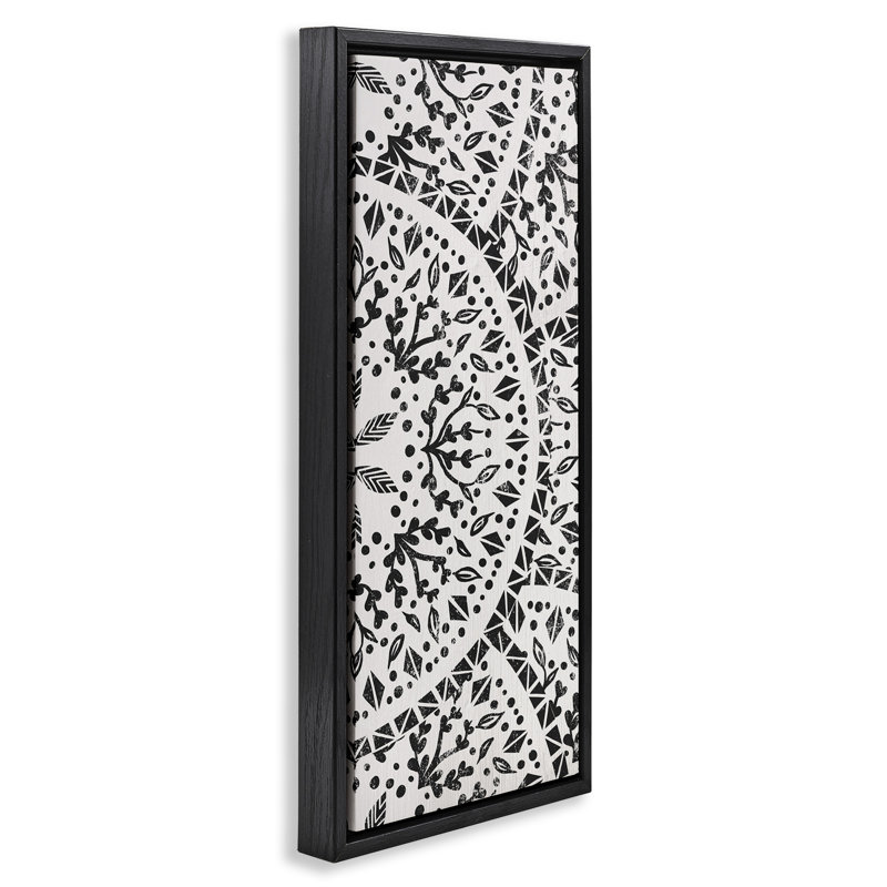 «Boho Fractal Pattern Study», art mural encadré par Daphne Polselli, Cadre flottant noir de jais, H 25 po x l 11 po