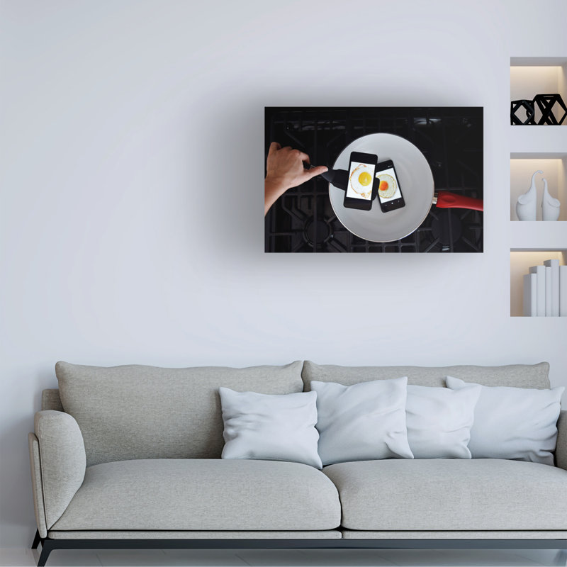 Art numérique sur toile, bol Toni Minchev, H 12 po x l 19 po