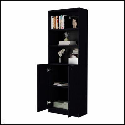 Élégante bibliothèque noire à 2 portes avec rangement dissimulé et tablettes spacieuses, pour un décor moderne et traditionnel.