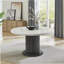 Ensemble de salle à manger 7 pièces 54 po rond en faux marbre blanc avec base en piédestal revêtu de PVC gris et chaises en tissu gris clair-507660073