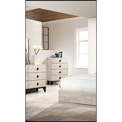 Commode à 4 tiroirs de conception moderne avec plateau en faux marbre, finition crème pour un rangement élégant et fonctionnel dans la chambre à coucher