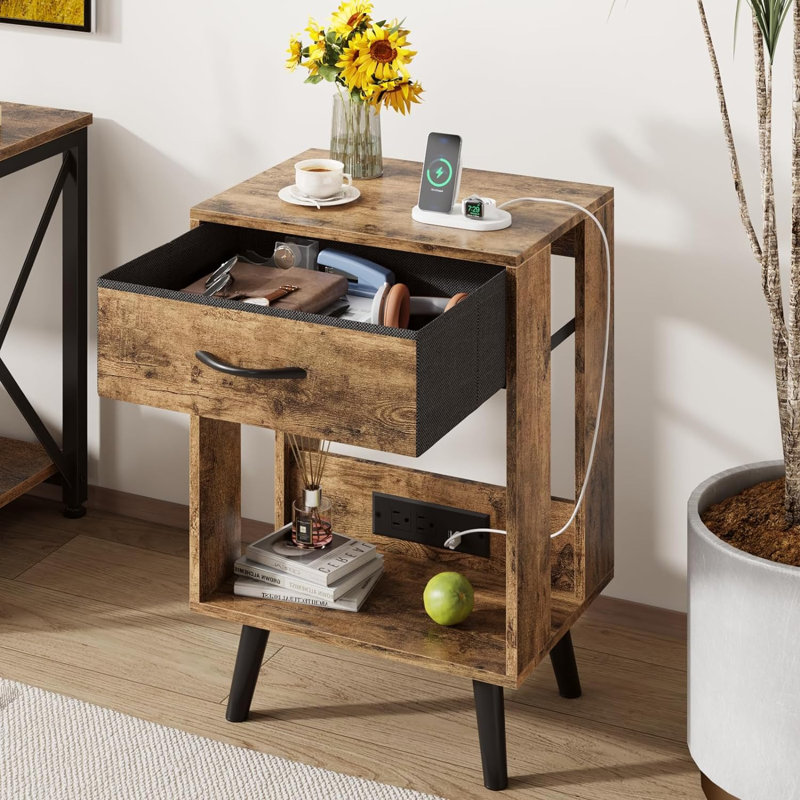 Table de chevet en bois massif Chirinos, Brun