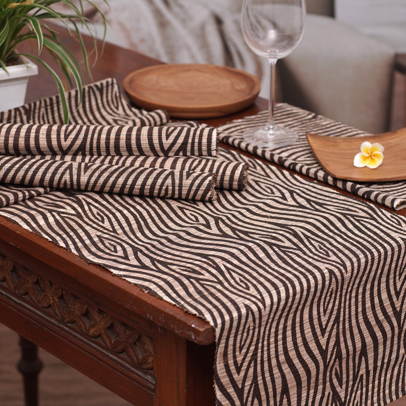 Chemin de table et napperons Blatnice