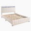 Grand lit contemporain beige glam avec tablettes de rangement, capitonnage à canaux DEL et ports USB pour les chambres modernes-1694382116-1694382118