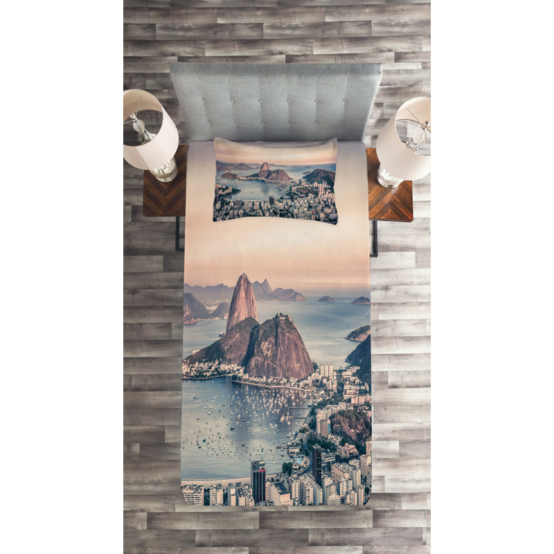 Island Coastal Coverlet, Twin Bedspread + 1 Sham