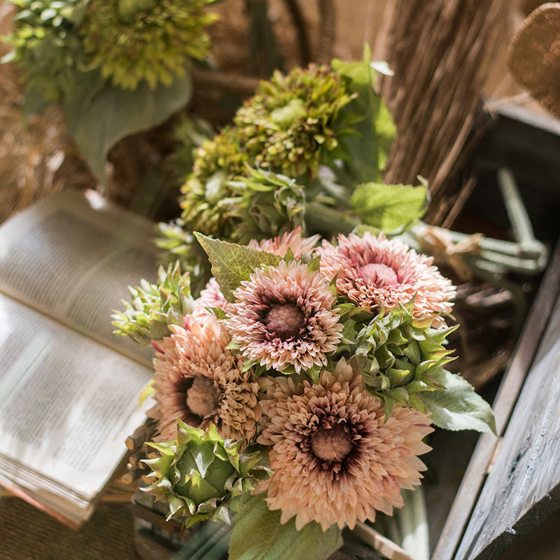 Arrangement floral tournesol rustique Toddington