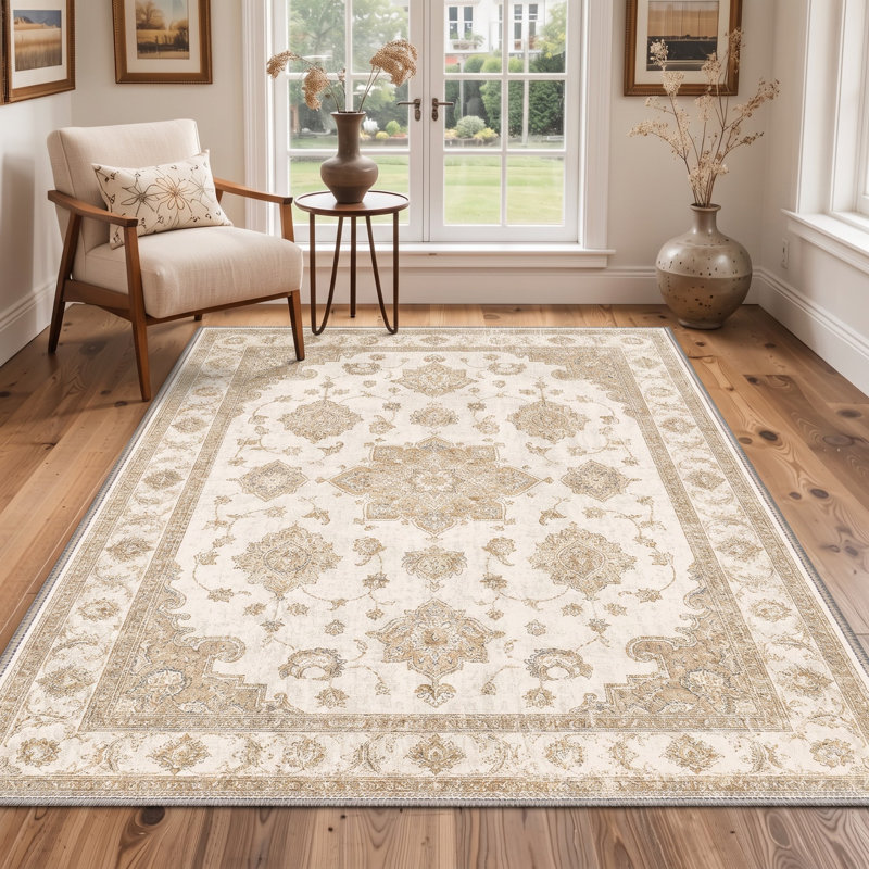 Tapis traditionnel ivoire / beige Performance à poils courts et antidérapant traditionnel, Rectangle 8' x 10'