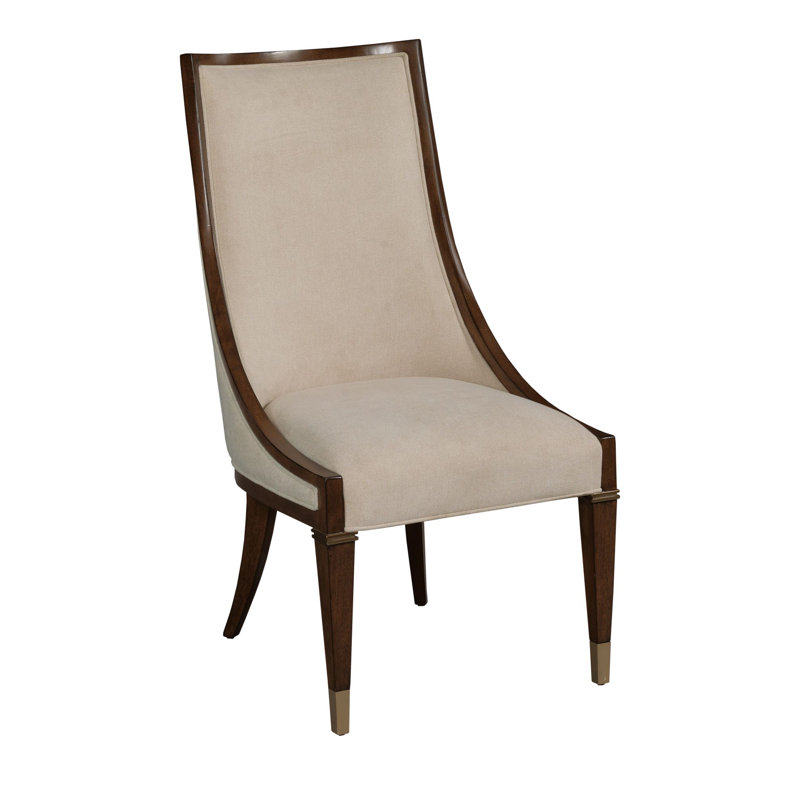 Chaise parsons à oreilles en brun