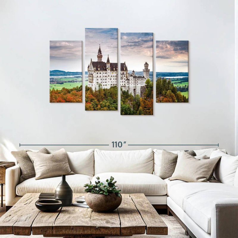Ciel spectaculaire sur le château de Neuschwanstein, H 48 po x l 75 po