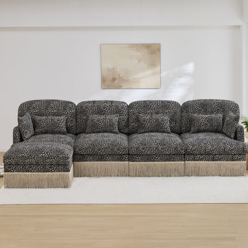 Canapé en L 131 po en chenille confortable de 131 pouces avec repose-pieds mobile, support ergonomique, siège profond, garniture à pampille et flexibilité modulaire pour les salons modernes.