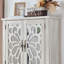 Grande armoire de rangement vintage avec portes sculptées en miroir et tablettes réglables