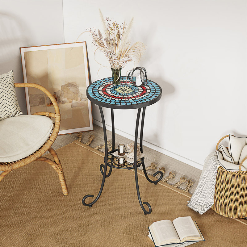 Table d'appoint de patio avec tablette