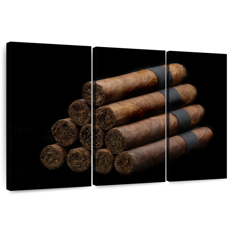 Senne Robusto Cigar Pyramid, 42" H x 65" W