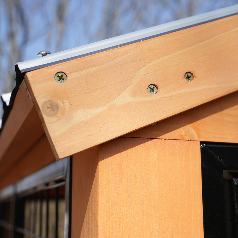 Wooden Outdoor Dog Kennel With Steel Roof For Medium To Large Dog Outside