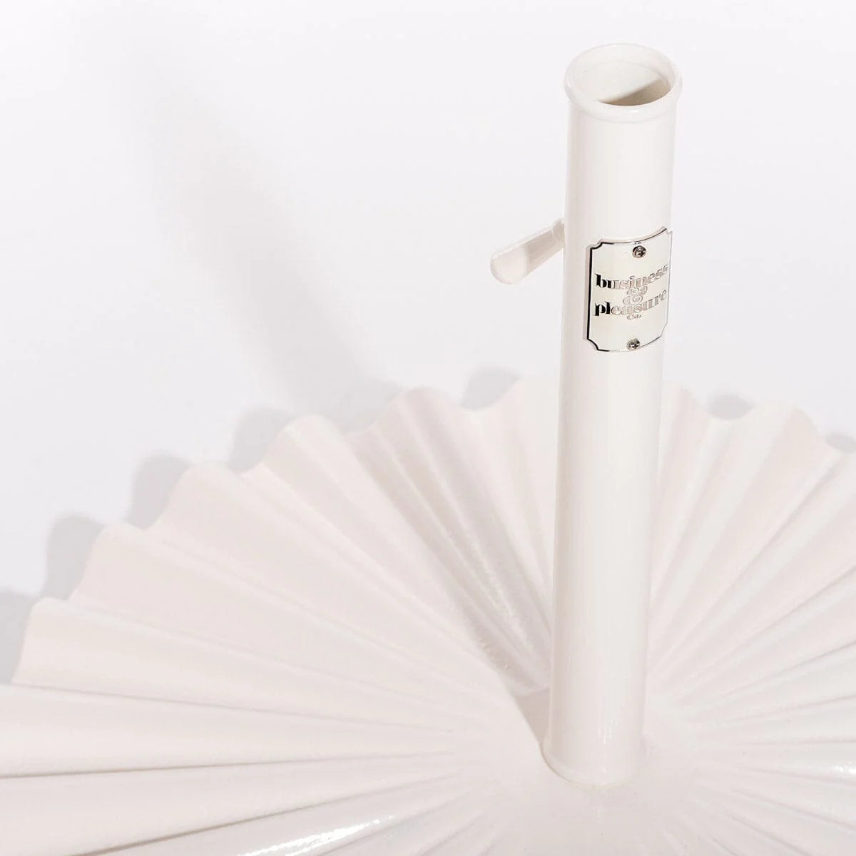 90lb Clamshell Umbrella Base, White