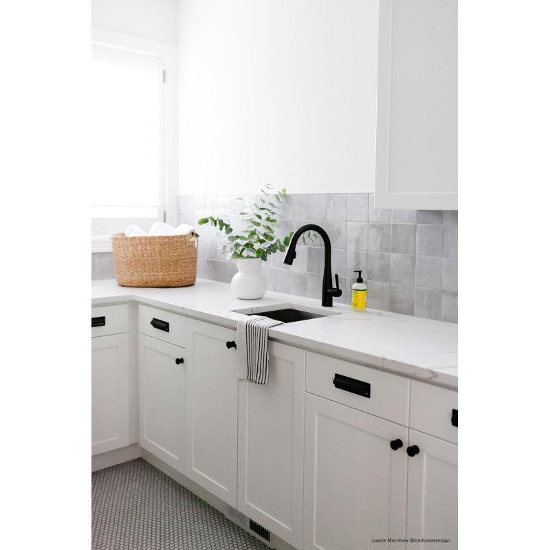 Cloe 5" x 5" Ceramic Tile, Gray