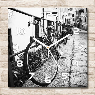 Herzlinde Glass Wall Clock