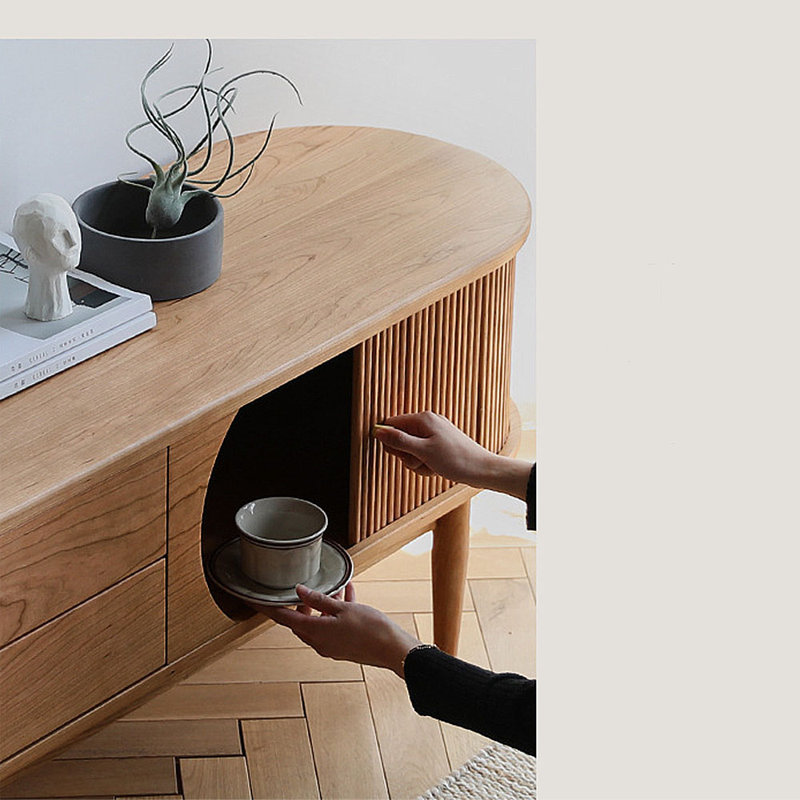 Armoire audiovisuelle en cerisier massif