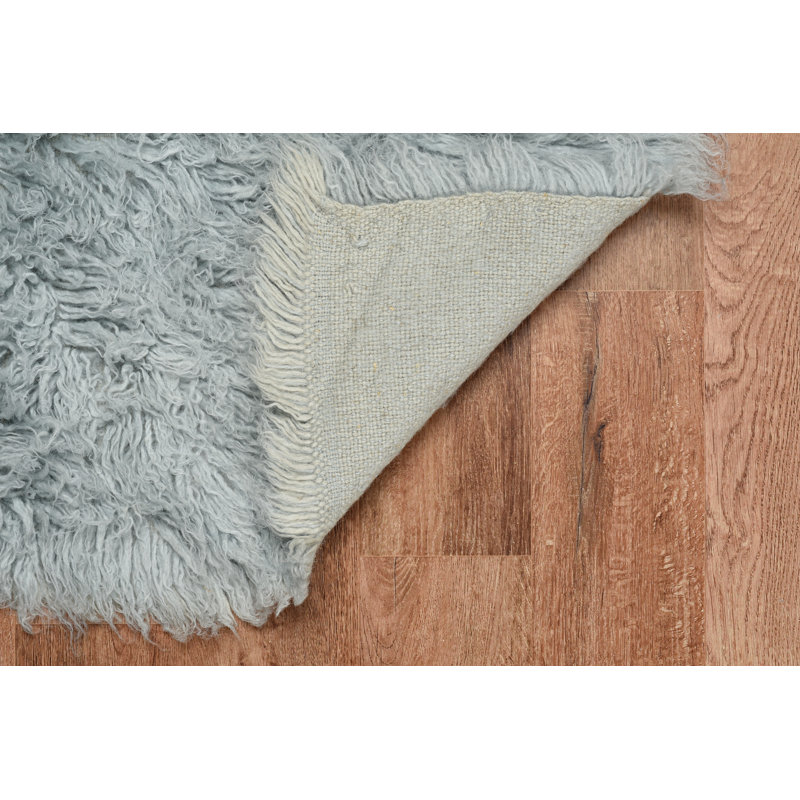 Tapis gris clair tissé à la main Alamin Flokati, Rectangle 5 pi x 8 pi