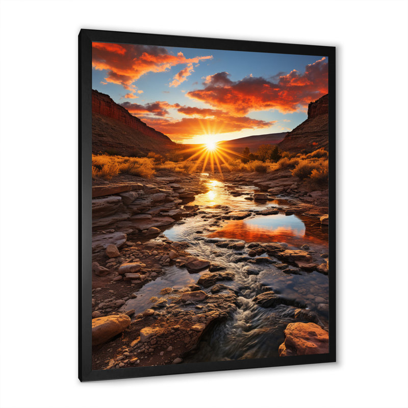Coucher de soleil à Utah Mountain I, H 32 po x l 24 po x P 1 po, Cadre simple noir