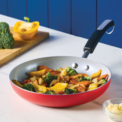 Farberware Disney Bon Voyage Nonstick Frying Pan / Skillet / Fry Pan