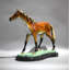 Cheval sur base en marbre