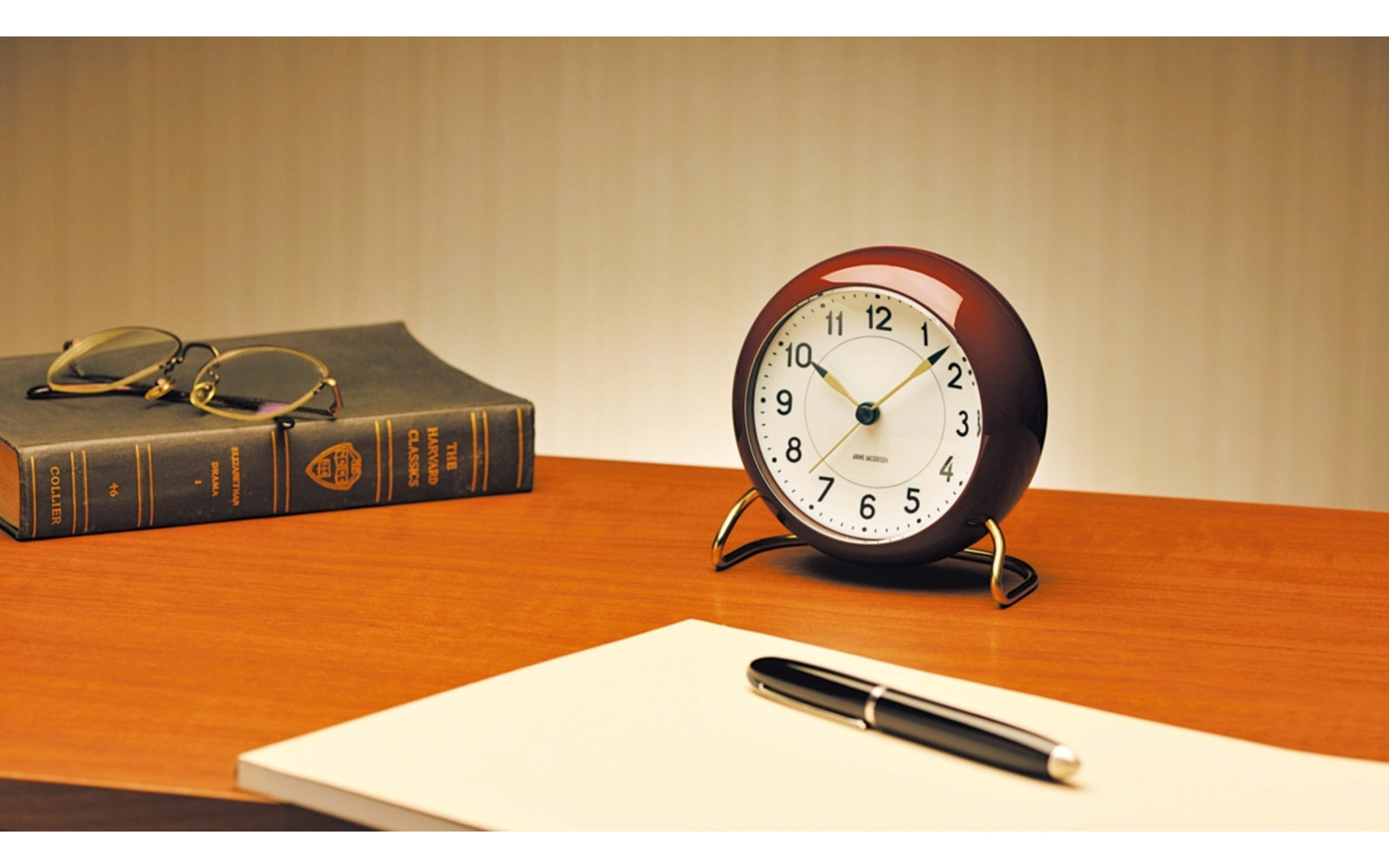 Station Electric Alarm Clock, White/Bordeaux/Gold