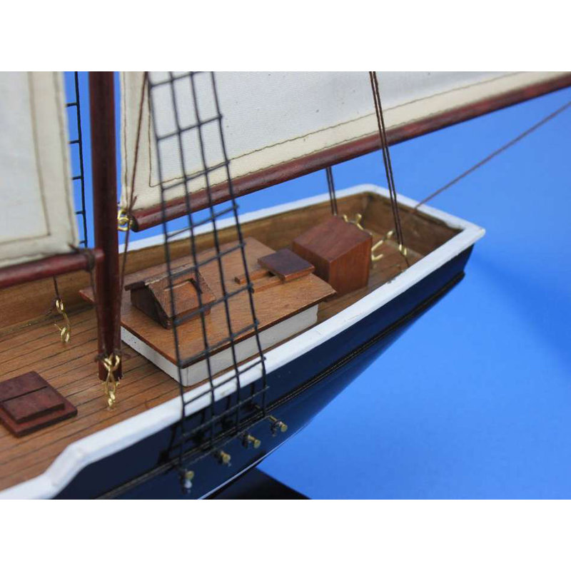 Bateau miniature Elim