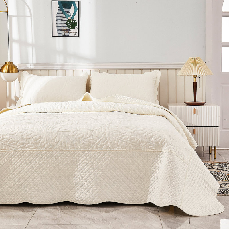 Soft White Twin Cotton Floral Quilt and Sham Set