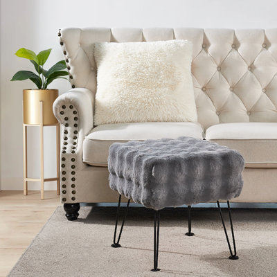 Tabouret en fausse fourrure