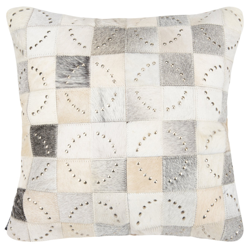 Phoebe Pillow With Studs