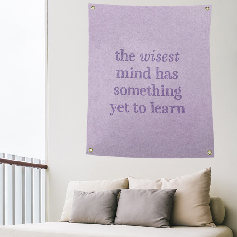 Tapisserie citation manuscrite en polyester, H 80 po x l 59 po, Mauve