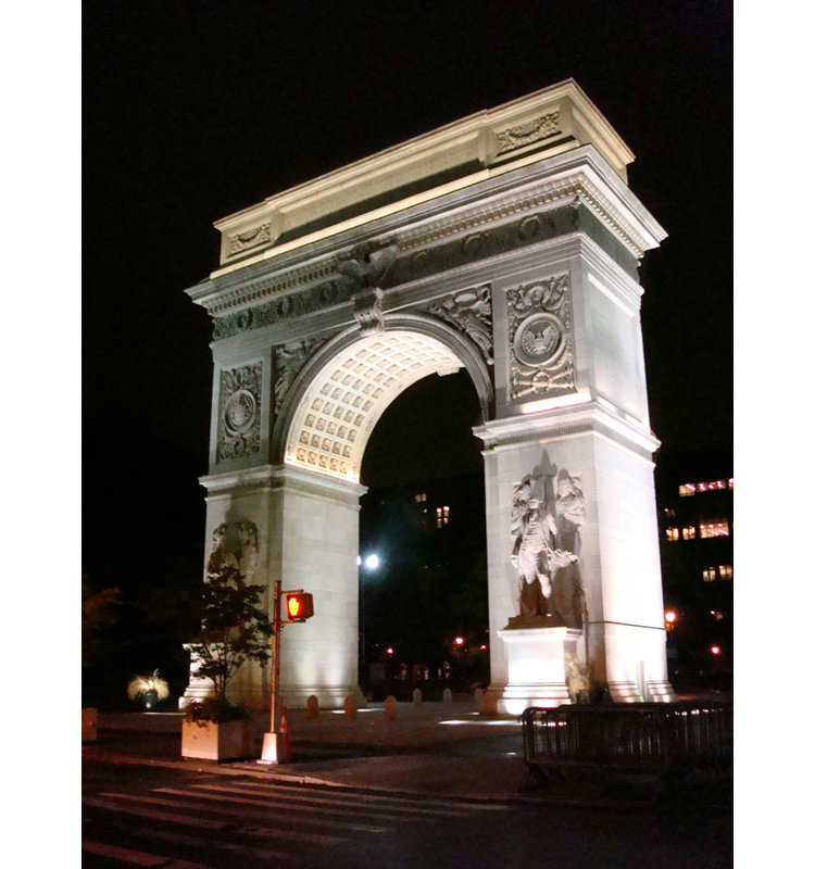 New York, Washington Square Park, H 18 po x l 14 po