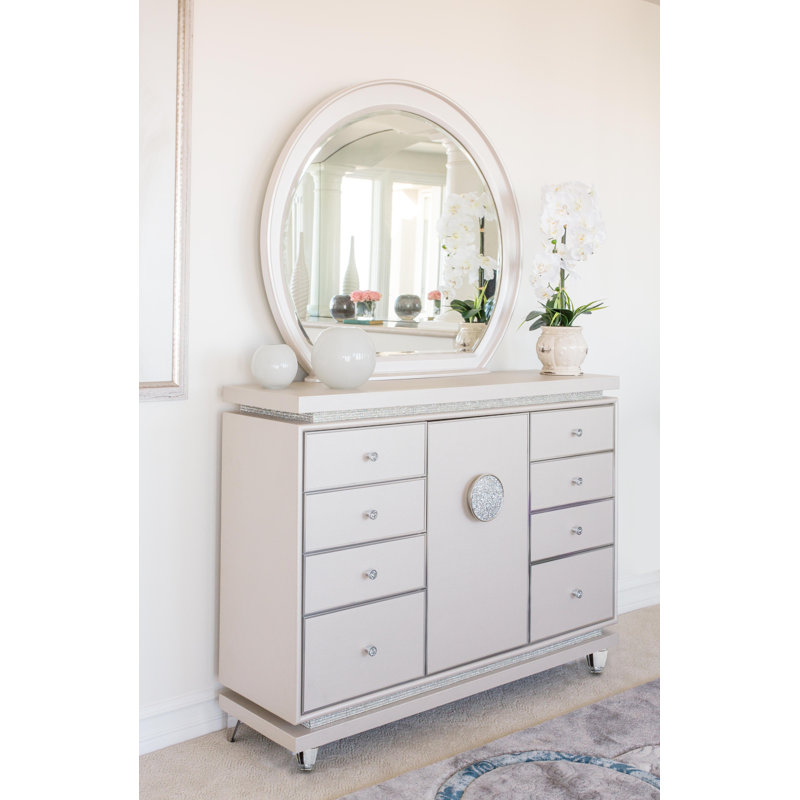 Glimmering Heights 8 - Drawer Dresser