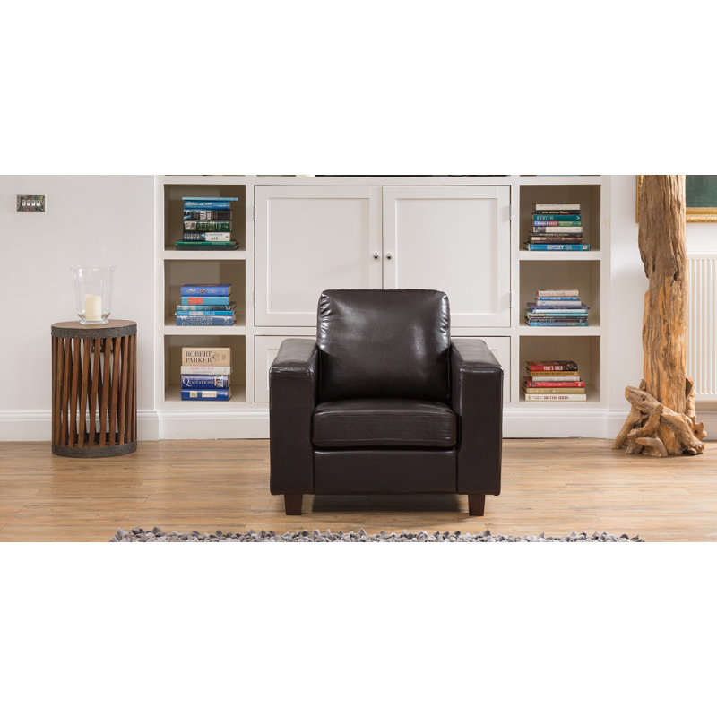 Acorn Oaks Club Chair, Brown