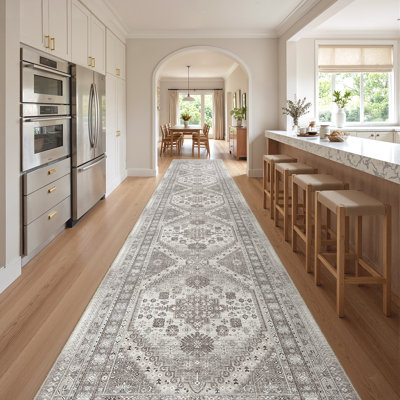 Malaika Machine-Washable Non-Slip Medallion Area Rug