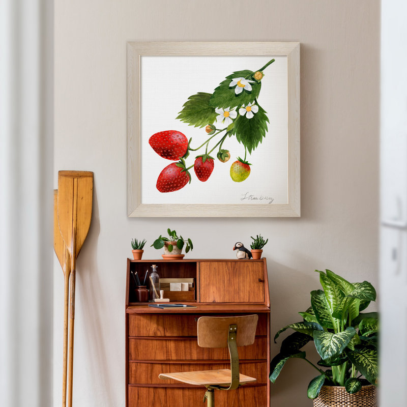 Strawberry Study II, reproduction d’art encadrée, H 17 po x l 17 po x P 1,5 po, Toile blanche encadrée, Pas de tapis
