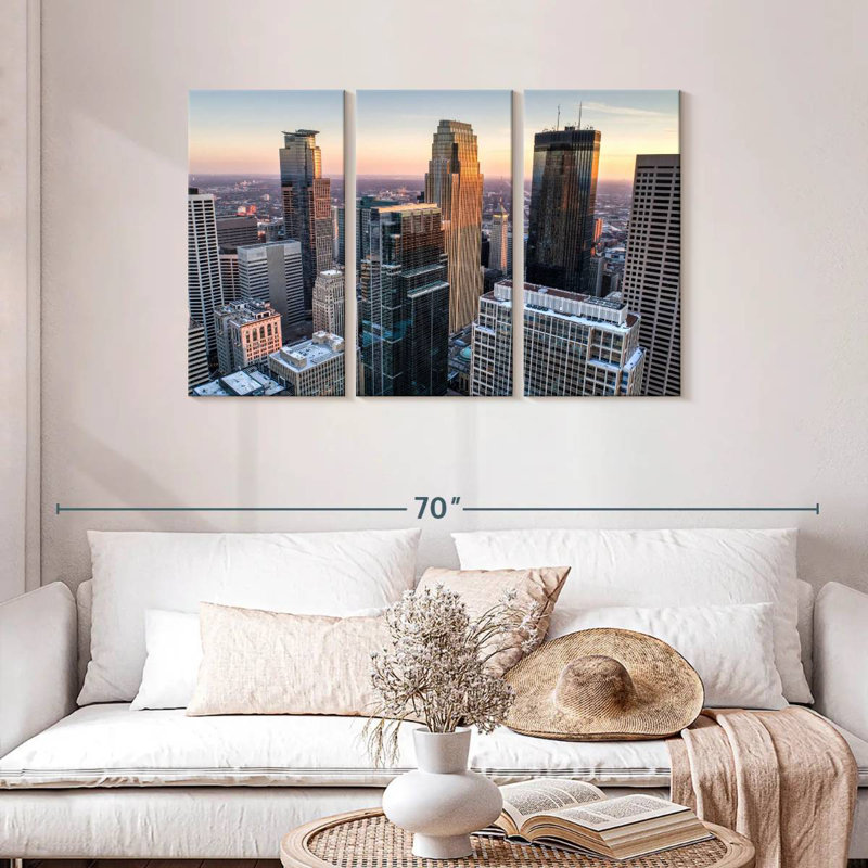 Lilie Minnesota State, 28" H x 45" W