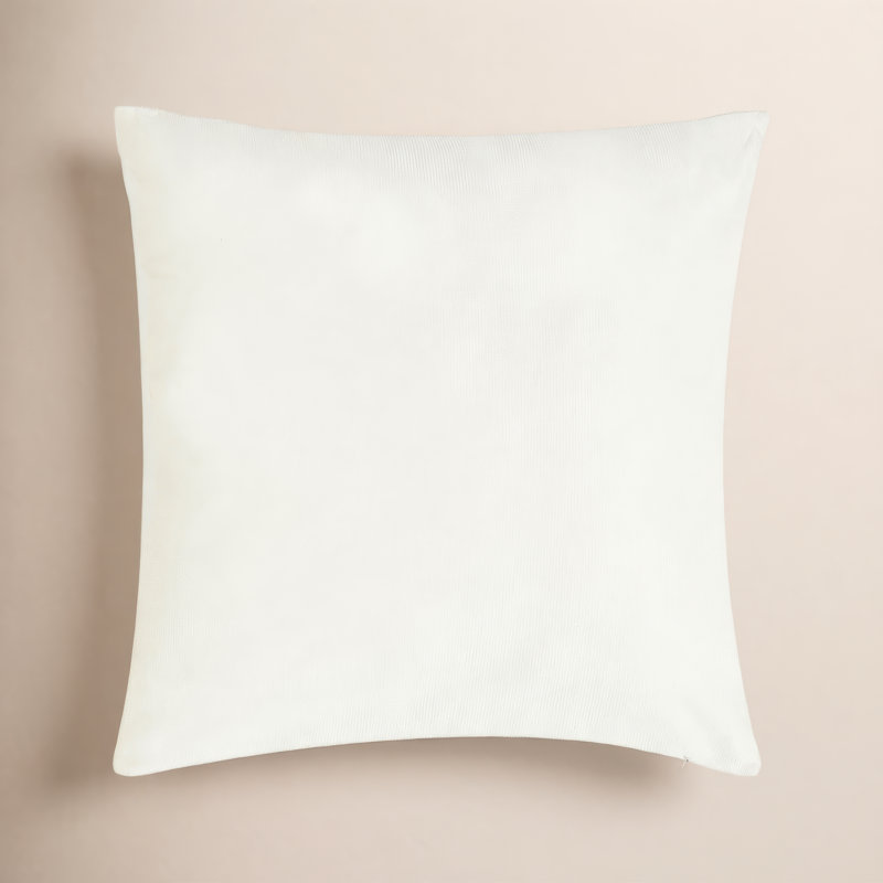 Coussin décoratif carré matelassé de 20 po Valletta, Crème