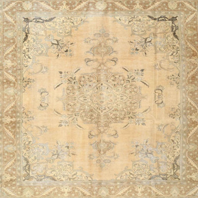 Tapis beige/noir traditionnel