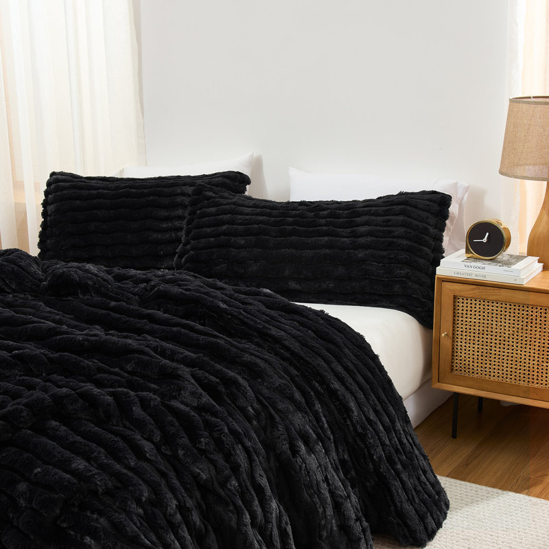 Roll Cakes Chunky Bunny - Coma Inducer Oversized Plush Comforter Set, King, Black