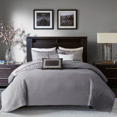 Courtepointe réversible grise / taupe - Rembourrage transitionnel de luxe double / grand et coussins plissés Nettoyer facilement Rhapsody Literie 6 pièces brodée décorative lavable à la machine