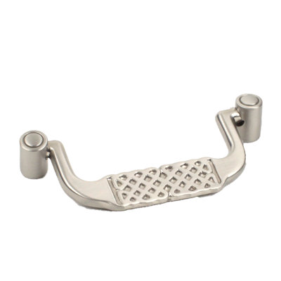 Highlander 3" Center to Center Drop Handle
